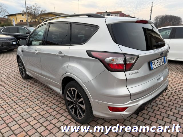 FORD Kuga usata, con Specchietti laterali elettrici