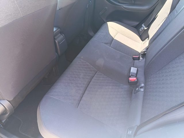 TOYOTA Yaris usata 10