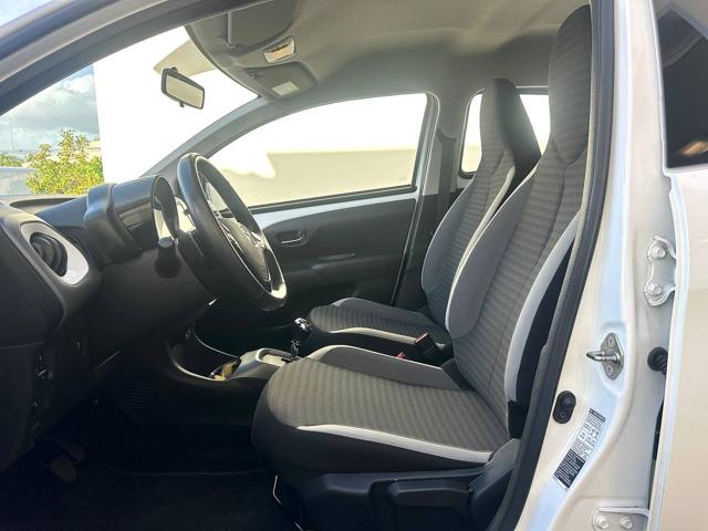 TOYOTA Aygo usata, con Apple CarPlay