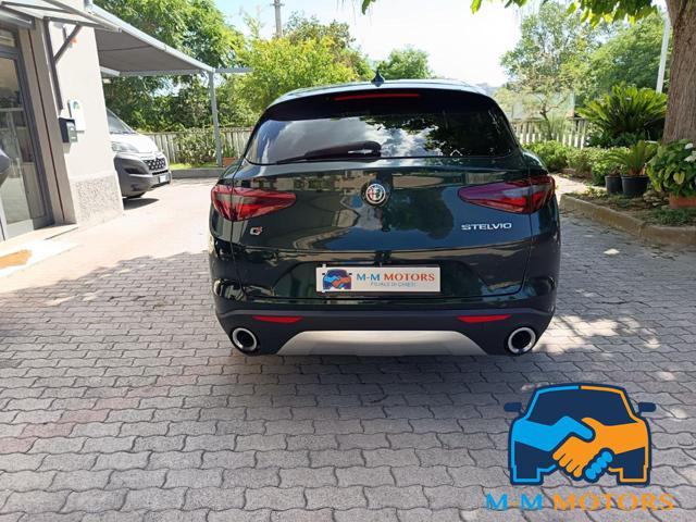 ALFA ROMEO Stelvio usata, con Alzacristalli elettrici