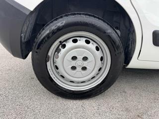 PEUGEOT Bipper usata 12