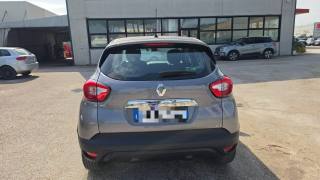 RENAULT Captur usata, con Autoradio