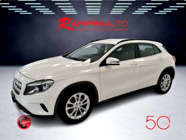 MERCEDES-BENZ GLA 200 usata 12
