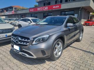 MERCEDES-BENZ GLA 200 usata, con Airbag