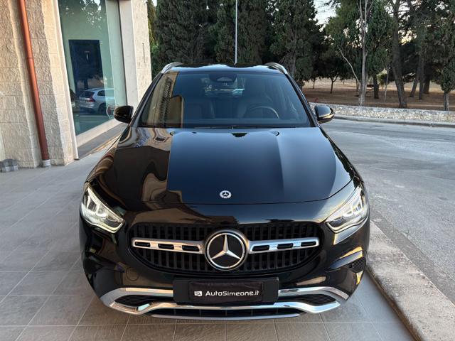 MERCEDES-BENZ GLA 200 usata, con Airbag