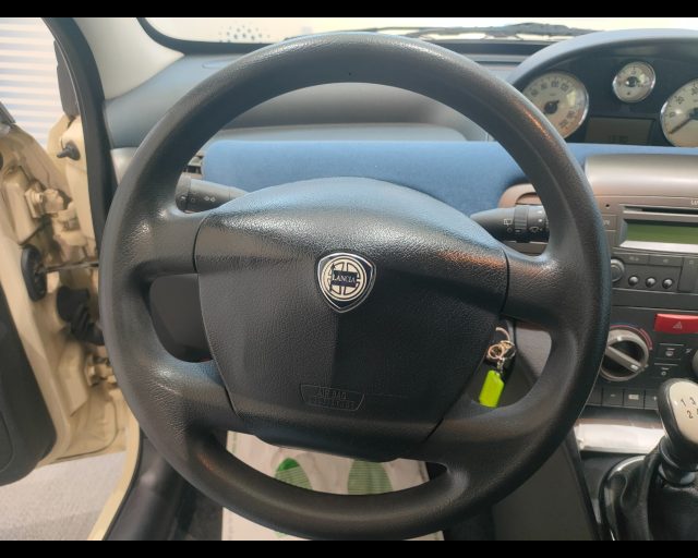 LANCIA Ypsilon usata, con Servosterzo