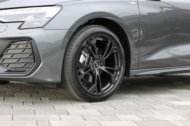 AUDI A3 usata, con Park Distance Control