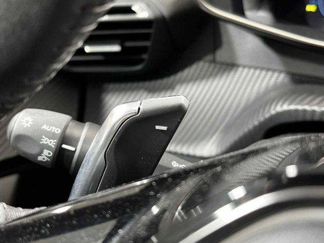 PEUGEOT 2008 usata 29