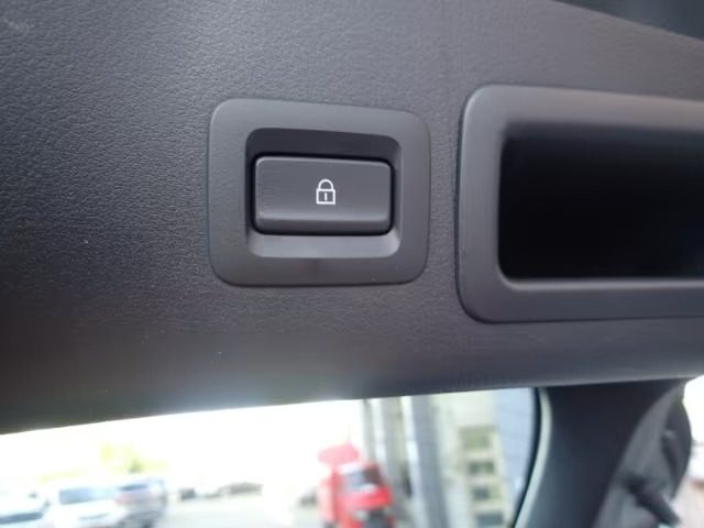MAZDA 3 usata, con Controllo automatico clima