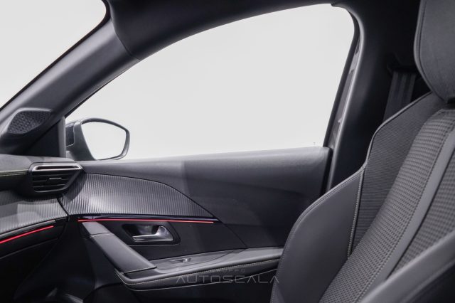 PEUGEOT 208 usata, con Fari LED