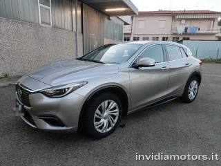 INFINITI Q30 usata, con Airbag