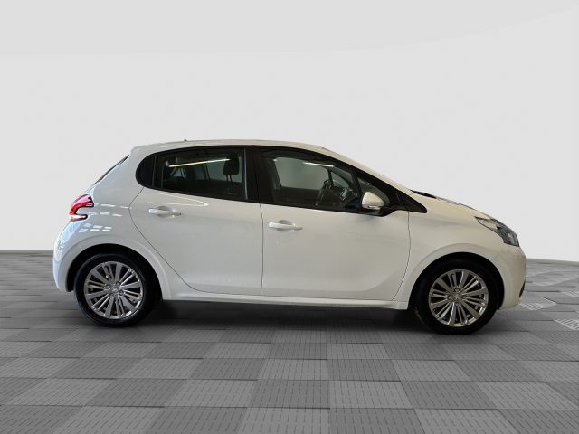 PEUGEOT 208 usata 5