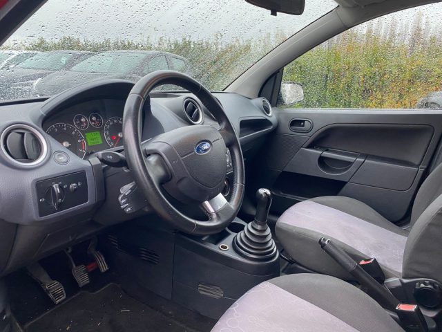 FORD Fiesta usata, con Boardcomputer