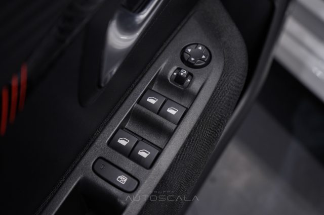 PEUGEOT 208 usata, con Climatizzatore
