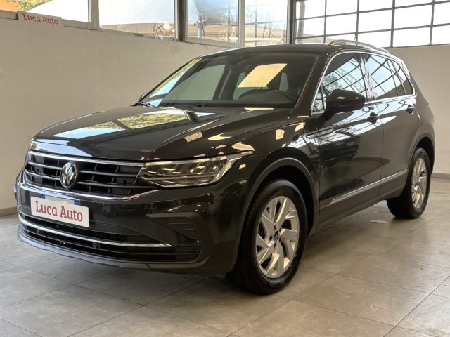 VOLKSWAGEN Tiguan usata, con Airbag