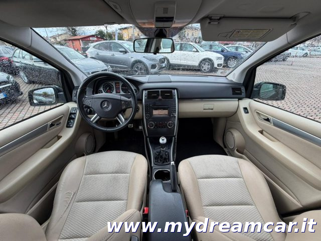 MERCEDES-BENZ B 200 usata, con Chiusura centralizzata
