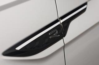 VOLKSWAGEN Taigo usata, con Touch screen