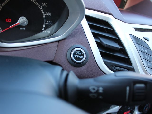 FORD Fiesta usata, con Sedile posteriore sdoppiato