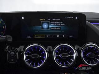 MERCEDES-BENZ GLA 200 usata 13