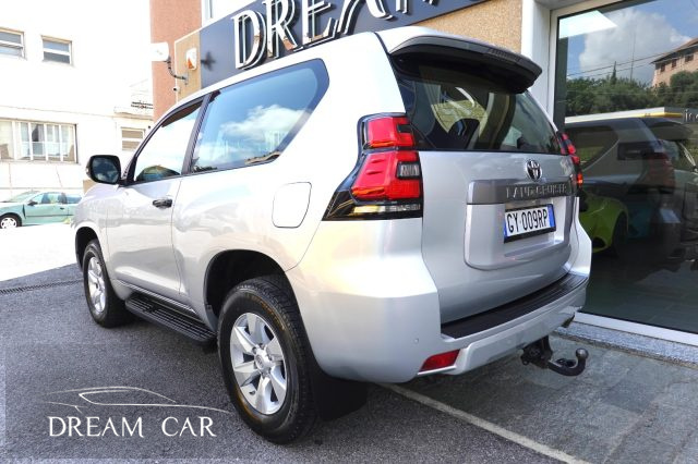 TOYOTA Land Cruiser usata, con Airbag laterali