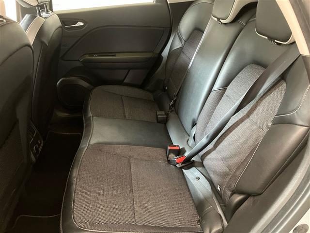 RENAULT Captur usata, con Volante in pelle