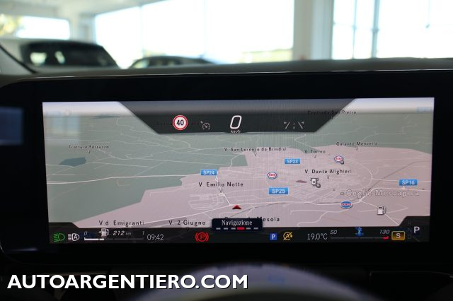 MERCEDES-BENZ GLA 180 usata, con Fari LED