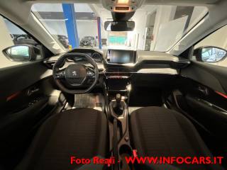 PEUGEOT 208 usata, con Volante in pelle
