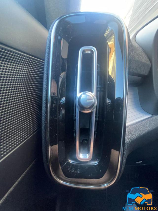 VOLVO XC40 usata, con Isofix