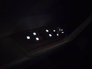 VOLKSWAGEN T-Cross usata 24