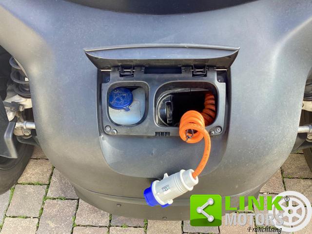 RENAULT Twizy usata 18