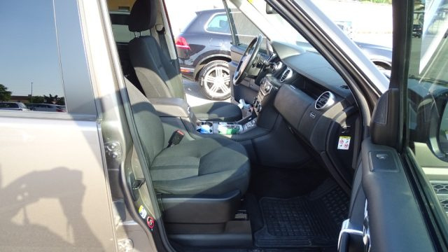 LAND ROVER Discovery usata 61