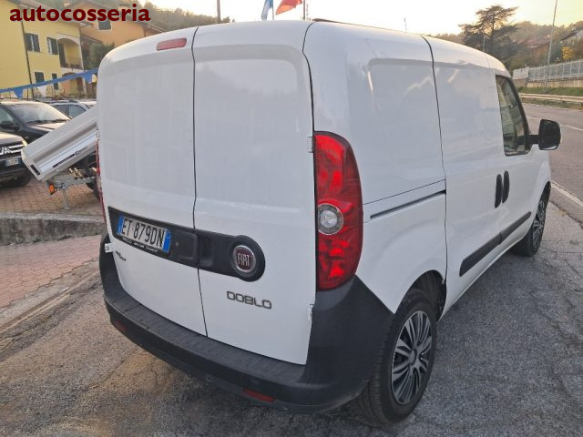 FIAT Doblo usata, con Alzacristalli elettrici