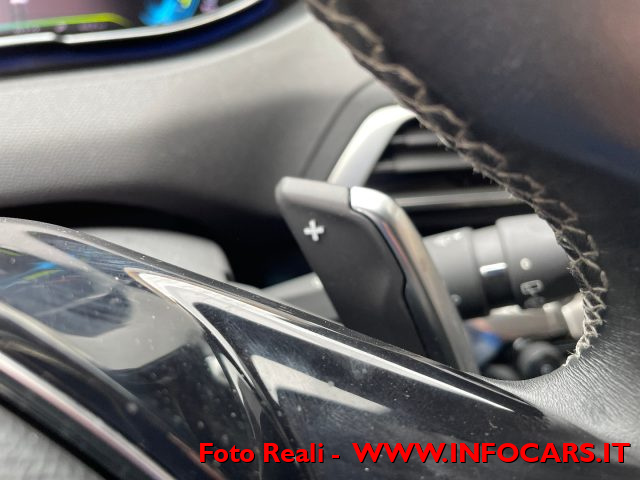 PEUGEOT 3008 usata, con Controllo elettronico della corsia