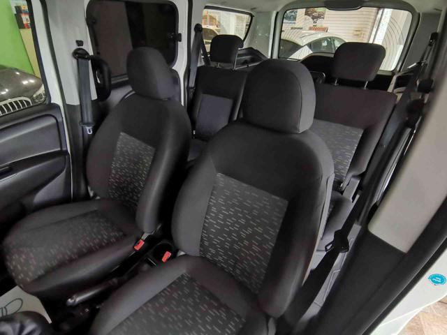 OPEL Combo usata, con Climatizzatore
