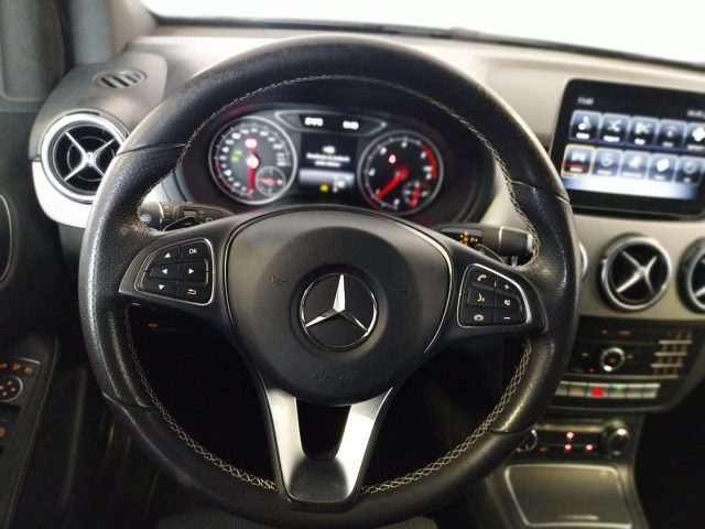 MERCEDES-BENZ B 180 usata, con Cerchi in lega
