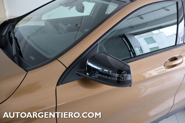 MERCEDES-BENZ GLA 200 usata, con Alzacristalli elettrici