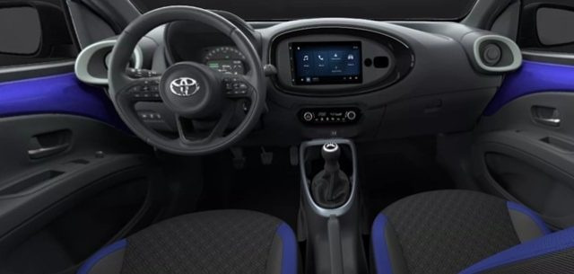 TOYOTA Aygo X usata, con Climatizzatore