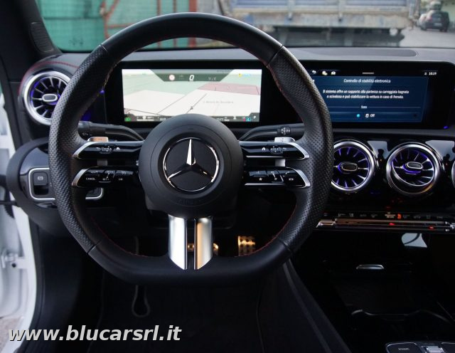 MERCEDES-BENZ CLA 220 usata 28