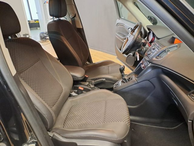 OPEL Zafira Tourer usata, con Airbag laterali