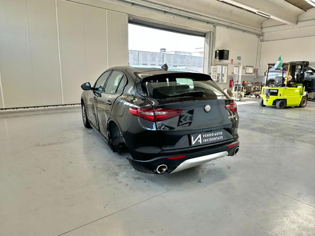 ALFA ROMEO Stelvio usata, con Alzacristalli elettrici