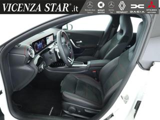 MERCEDES-BENZ CLA 200 usata, con Controllo automatico clima