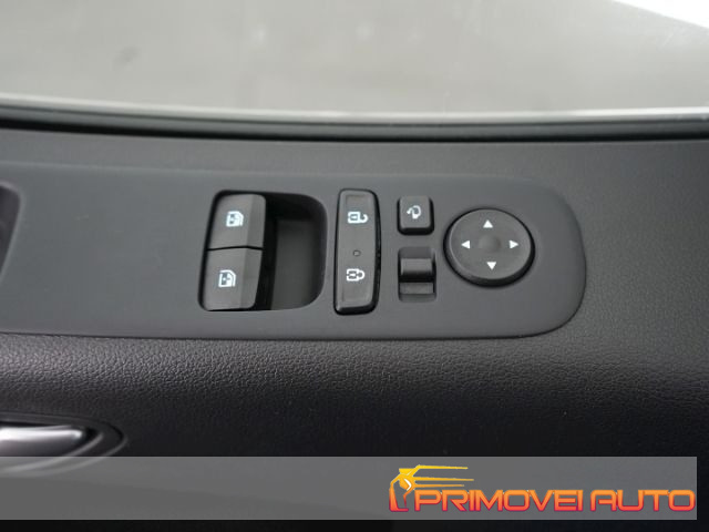 HYUNDAI Staria usata, con Controllo elettronico della corsia