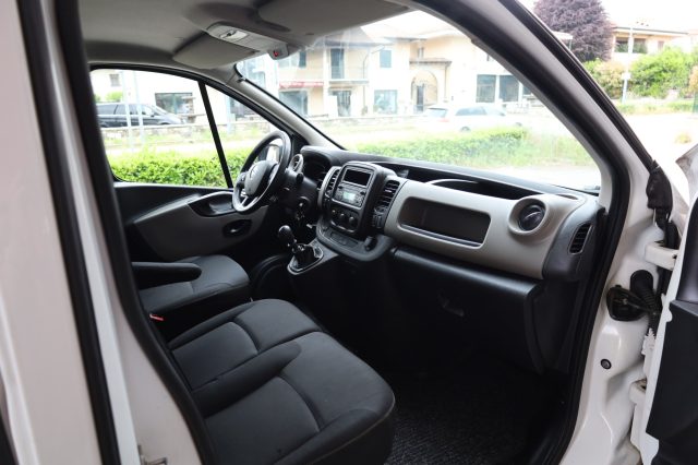 RENAULT Trafic usata 75