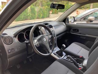 SUZUKI Grand Vitara usata, con Lettore CD