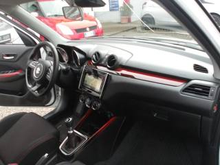 SUZUKI Swift usata, con Sensori di parcheggio posteriori
