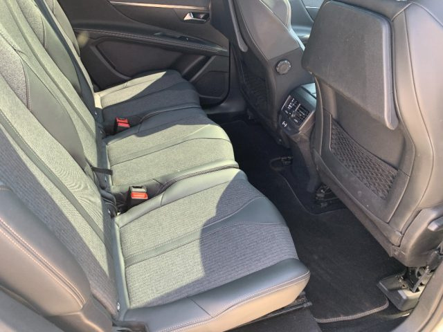 PEUGEOT 5008 usata, con Controllo automatico clima