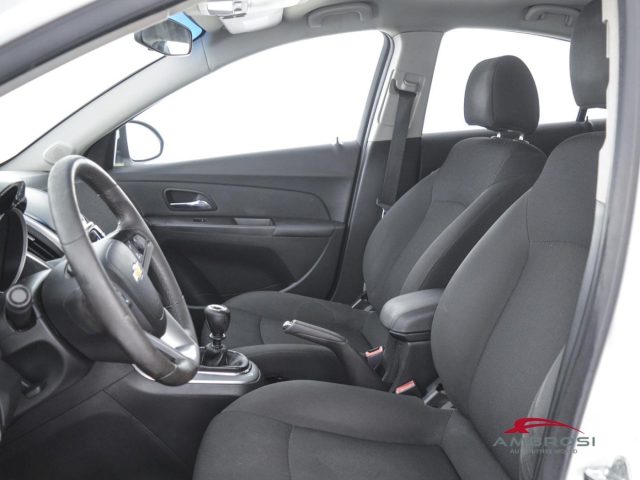CHEVROLET Cruze usata 8