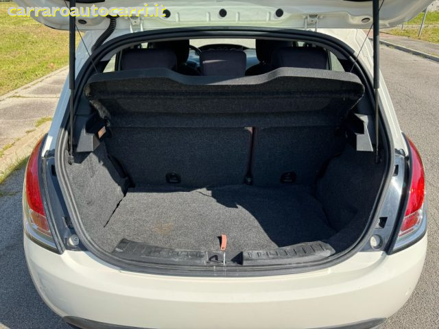 LANCIA Ypsilon usata, con Fendinebbia