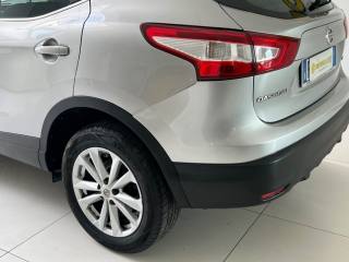 NISSAN Qashqai usata, con Autoradio