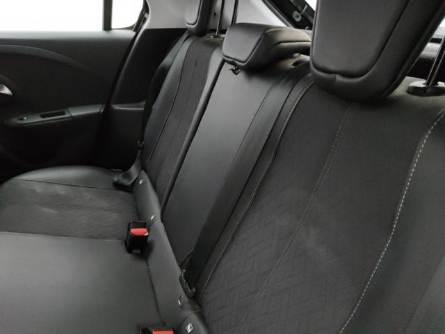 OPEL Corsa usata, con Volante in pelle